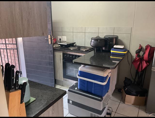 2 BEDROOM APARTMENT FOR SALE IN HEUWELOORD